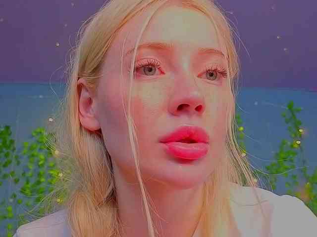 LillieBerry webcam