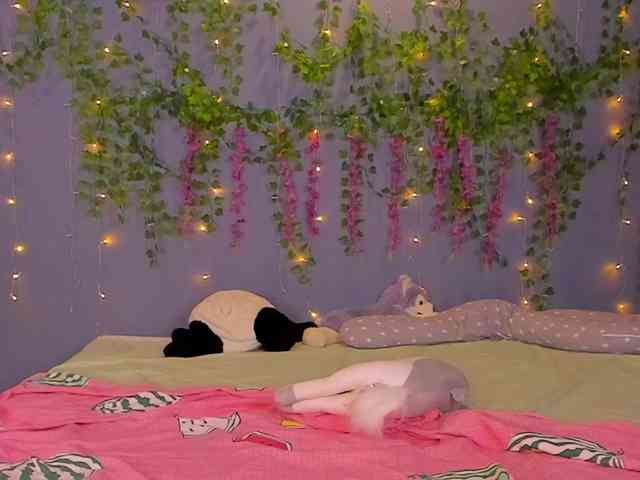 LillieBerry webcam