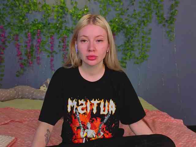 LillieBerry webcam