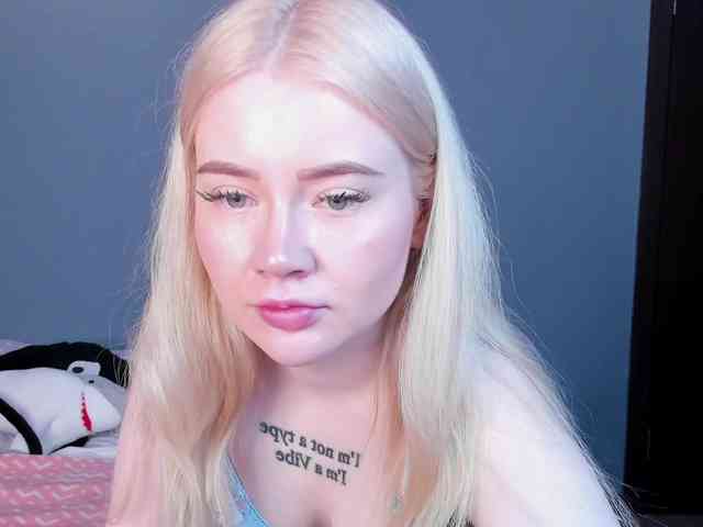 LillieBerry webcam