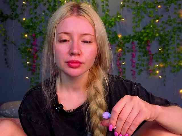 LillieBerry webcam