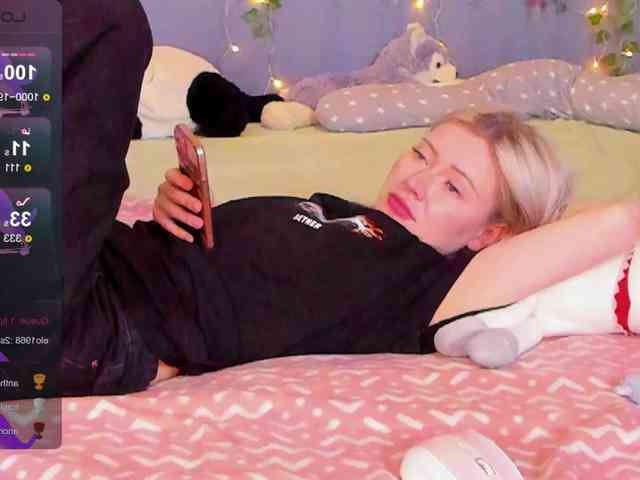 LillieBerry webcam
