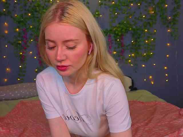 LillieBerry webcam