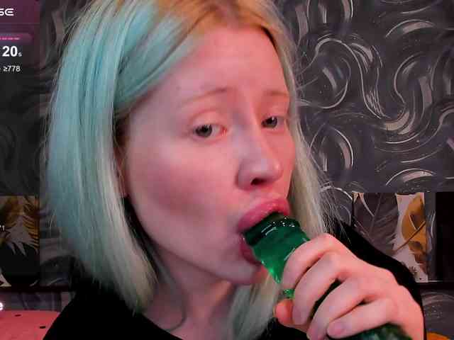 LillieBerry webcam