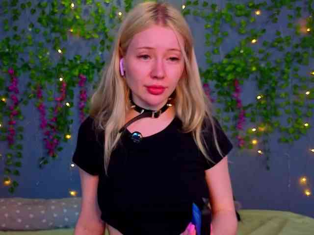 LillieBerry Sex Cam Show