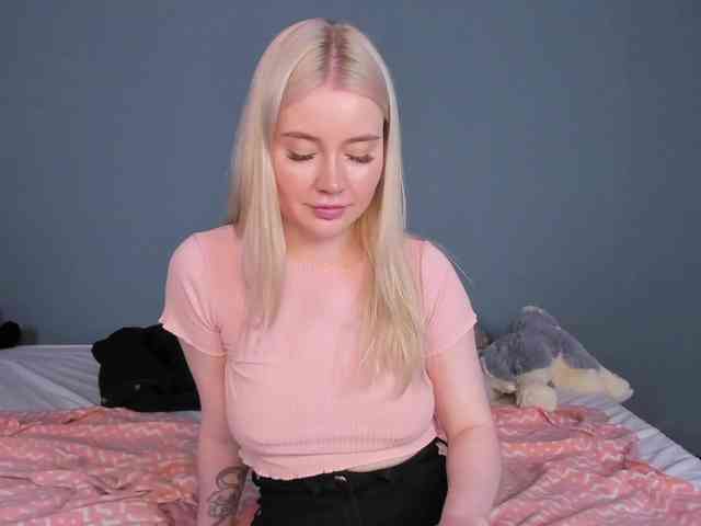 LillieBerry webcam