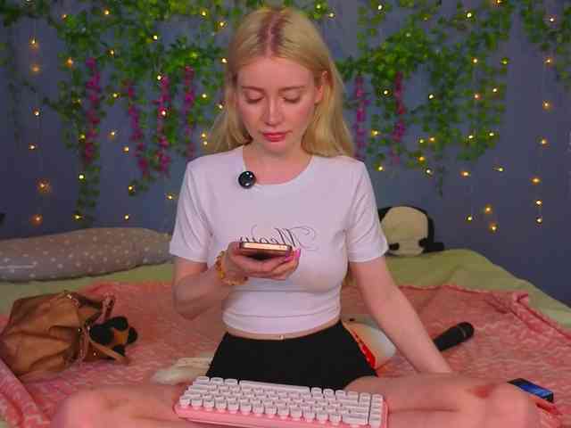 LillieBerry webcam