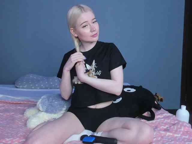 LillieBerry webcam
