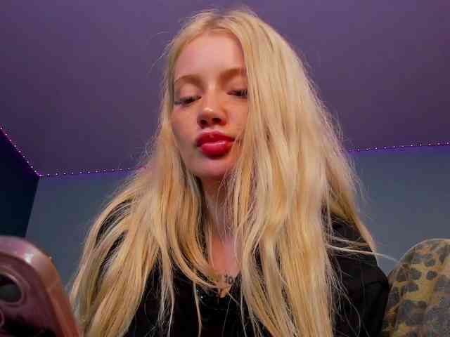 LillieBerry webcam