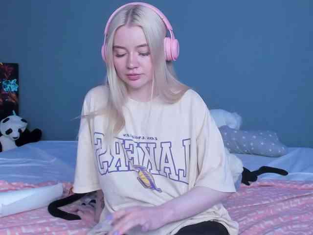 LillieBerry webcam