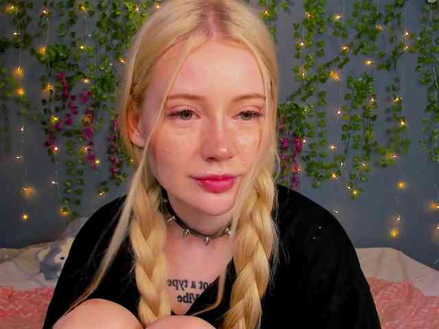 LillieBerry LillieBerry