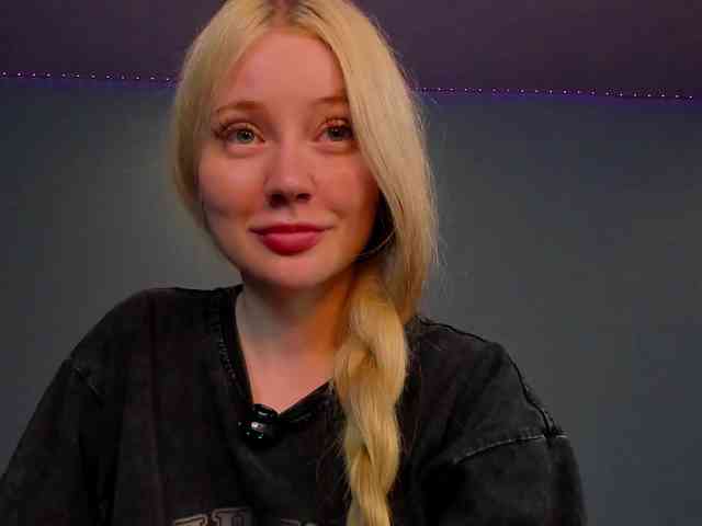 LillieBerry webcam
