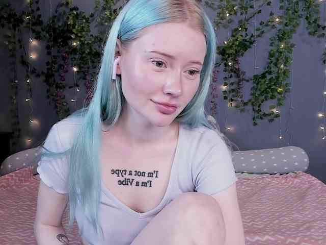 LillieBerry webcam
