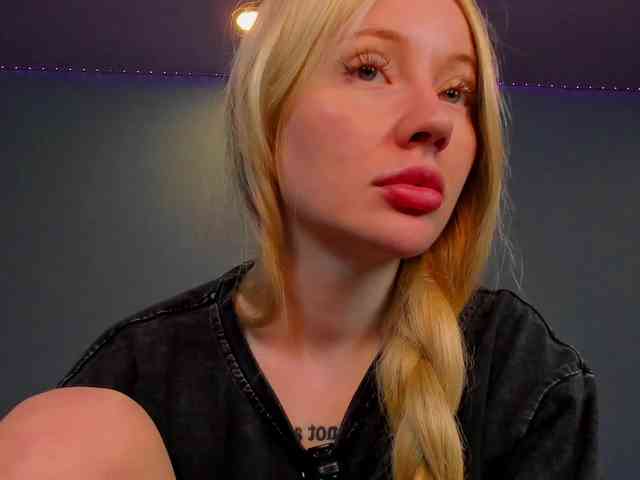 LillieBerry webcam