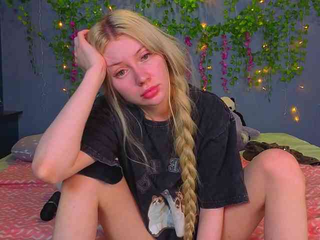 LillieBerry webcam