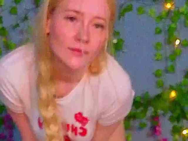 LillieBerry webcam