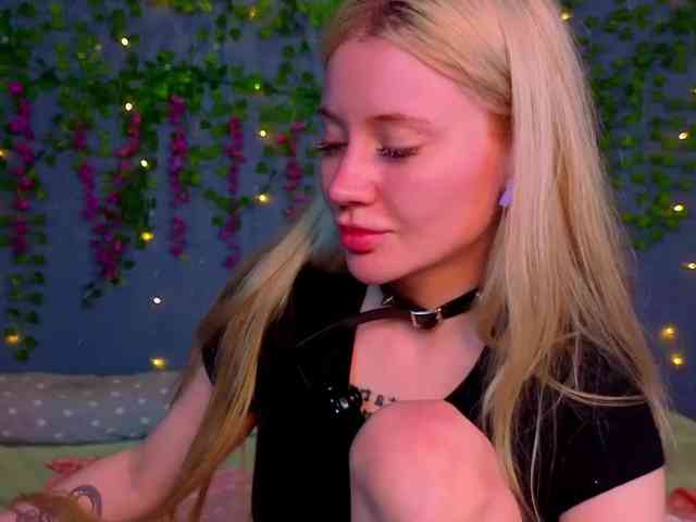 LillieBerry webcam