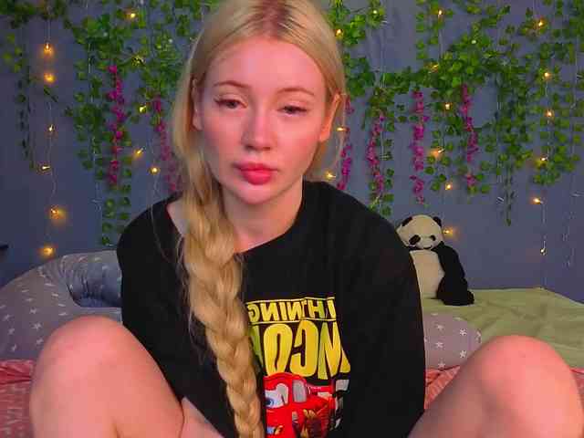 LillieBerry webcam