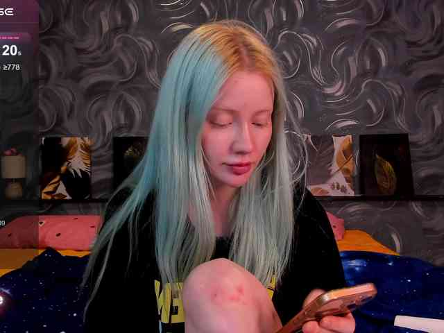 LillieBerry webcam