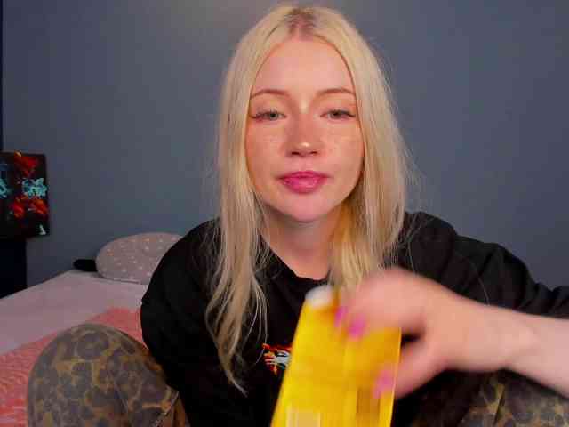 LillieBerry webcam