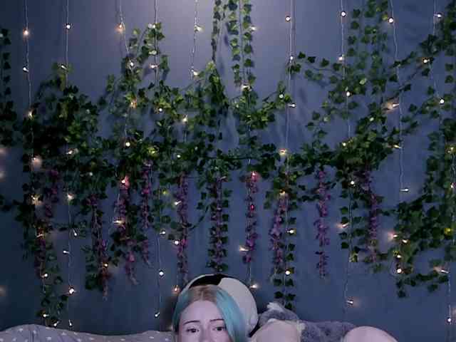 LillieBerry webcam