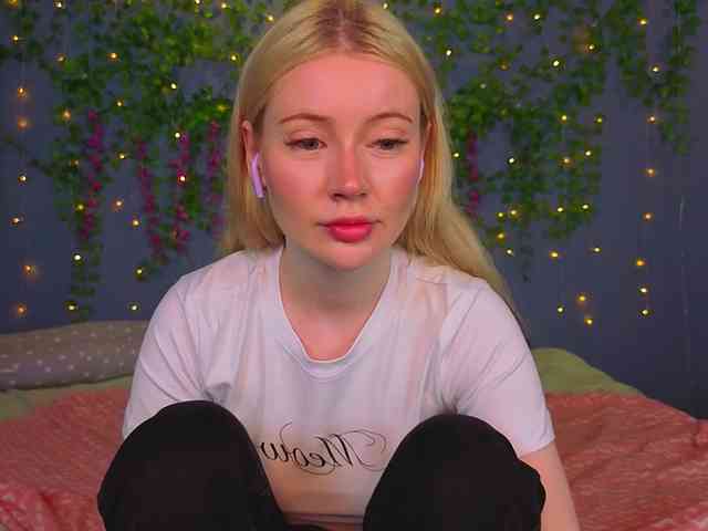 LillieBerry webcam