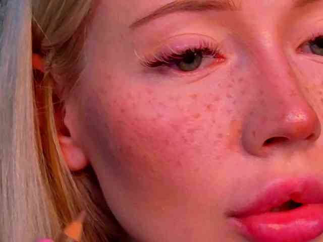 LillieBerry Sex Cam Show