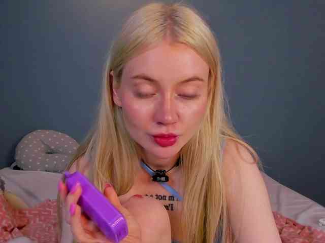 LillieBerry webcam