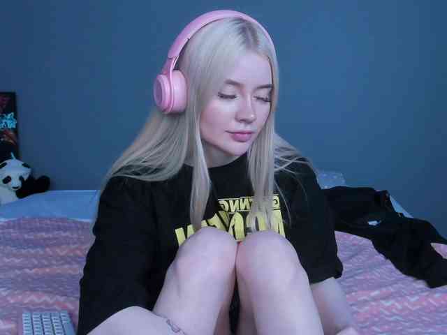 LillieBerry webcam