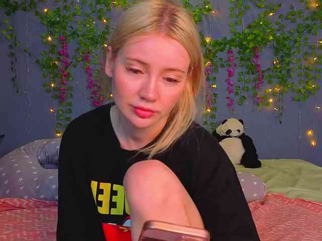 LillieBerry webcam