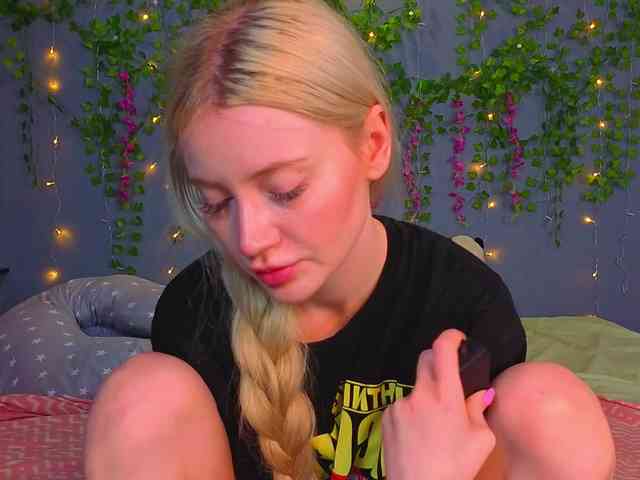 LillieBerry webcam