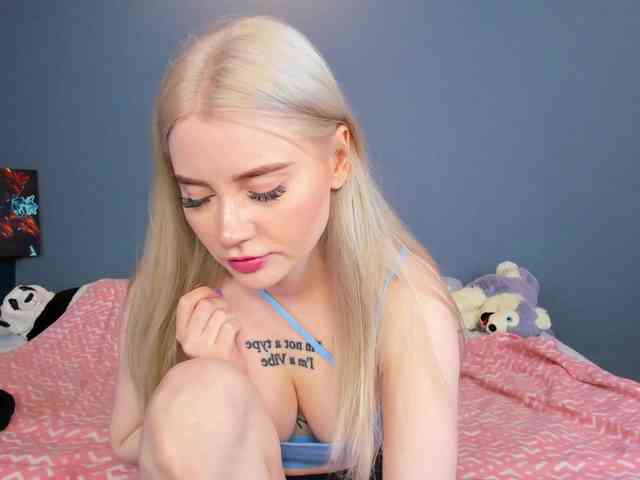 LillieBerry webcam