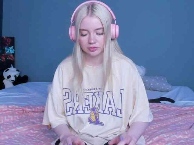 LillieBerry webcam