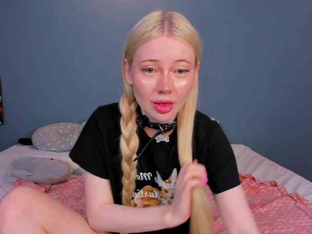 LillieBerry webcam