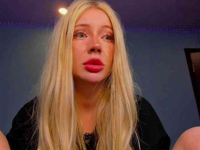 LillieBerry webcam