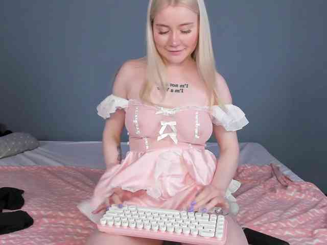 LillieBerry webcam
