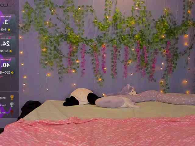 LillieBerry webcam