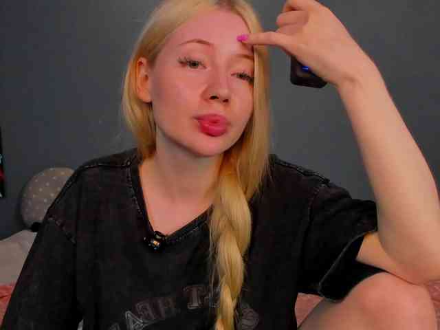 LillieBerry webcam