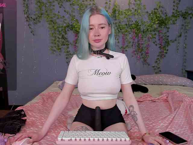 LillieBerry webcam