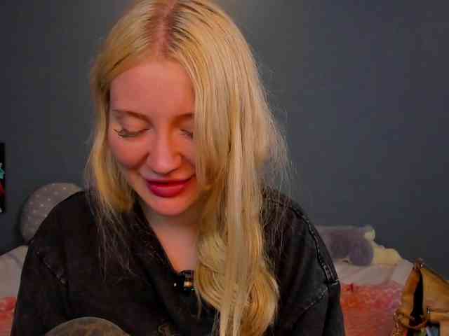LillieBerry webcam