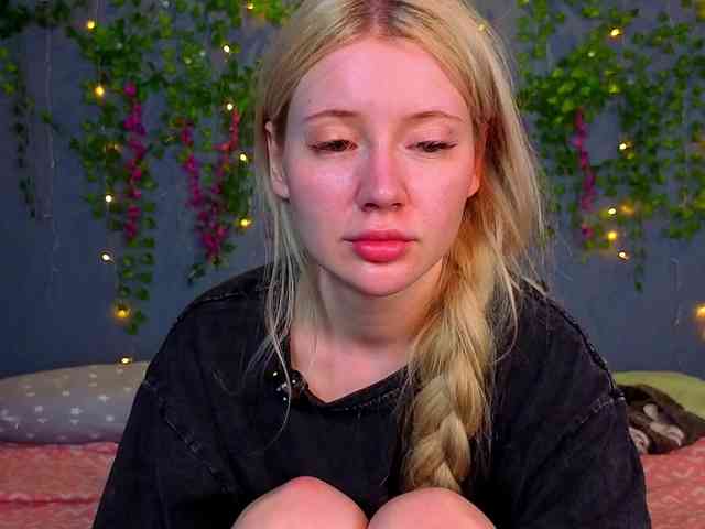 LillieBerry webcam
