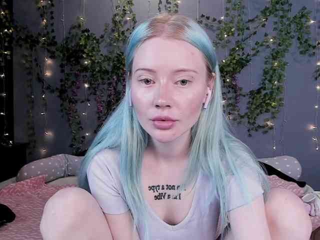 LillieBerry webcam