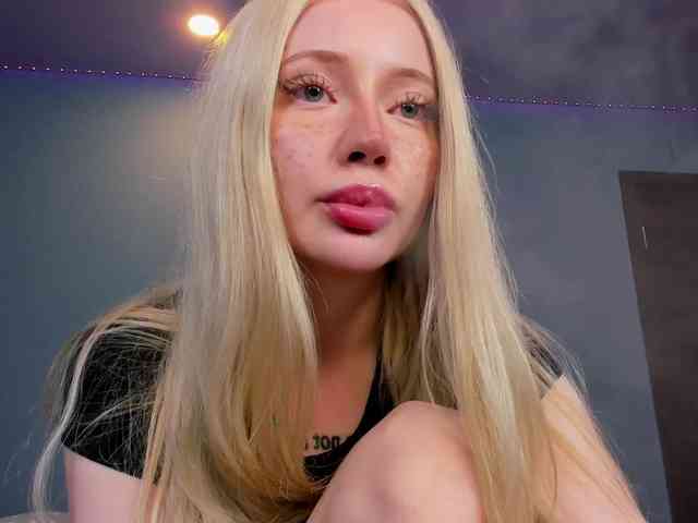 LillieBerry webcam