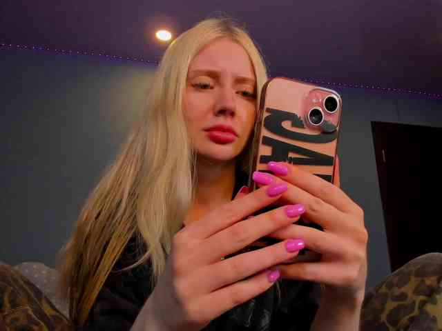 LillieBerry webcam