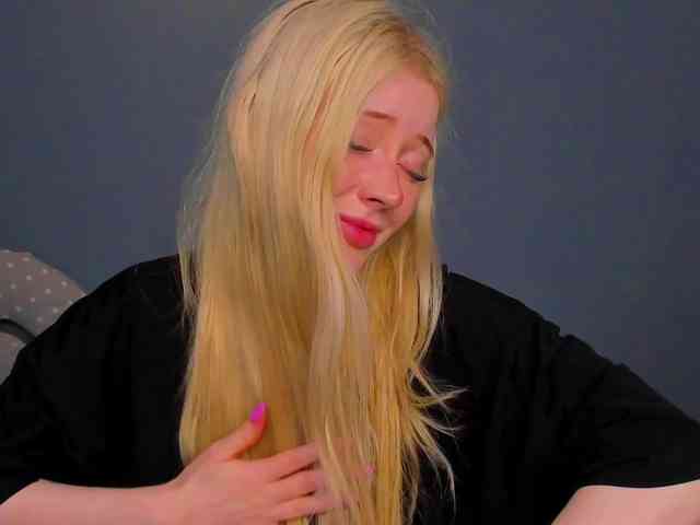LillieBerry webcam