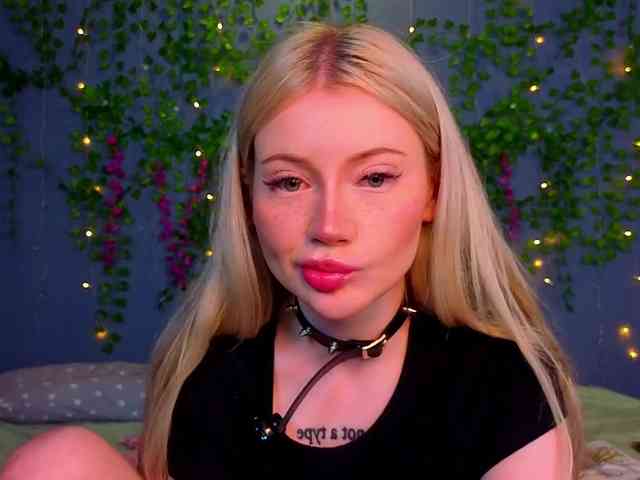 LillieBerry webcam