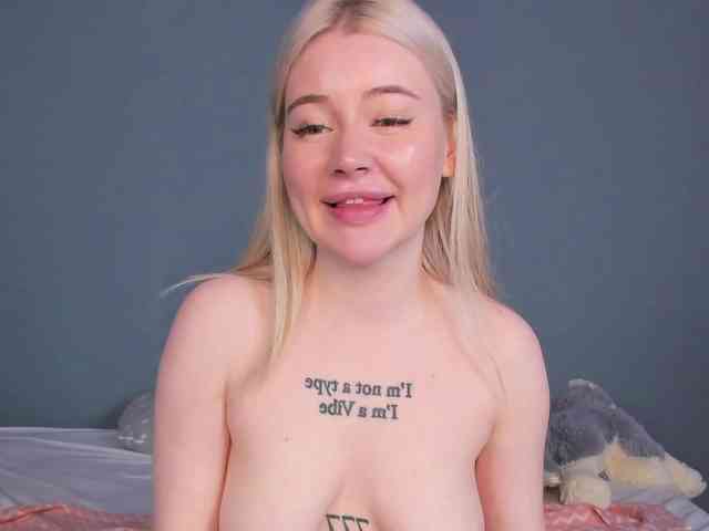 LillieBerry webcam