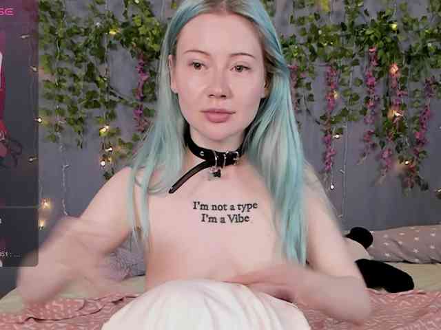 LillieBerry webcam
