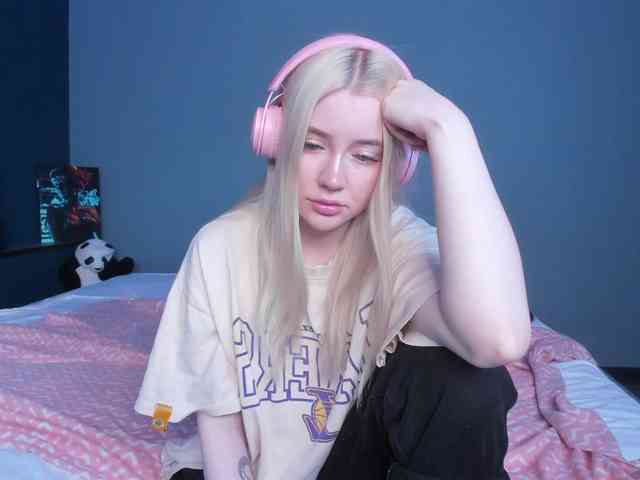 LillieBerry webcam