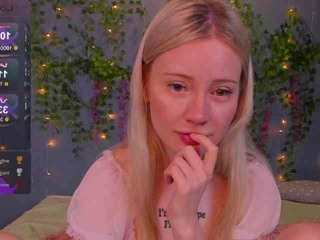 LillieBerry webcam